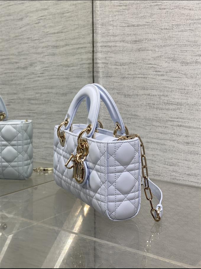 2026 600815163958884